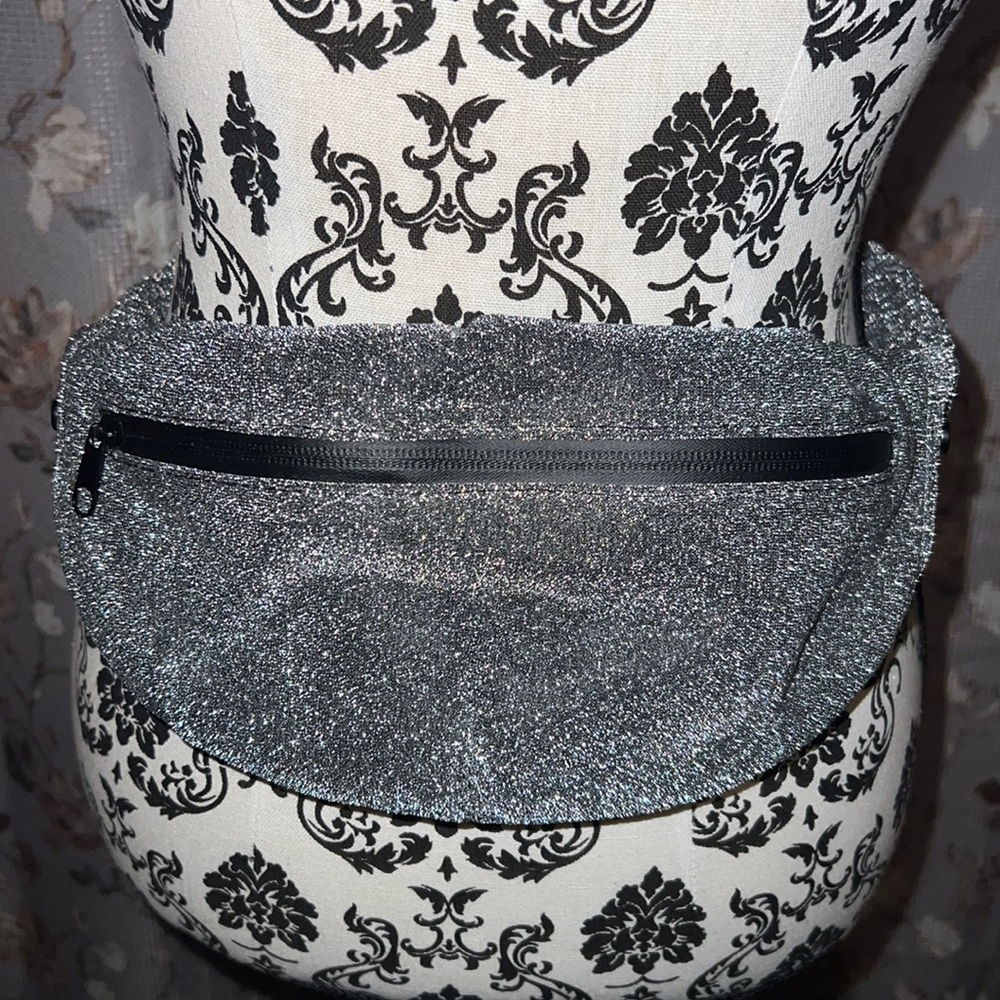 Bershka party Fanny pack